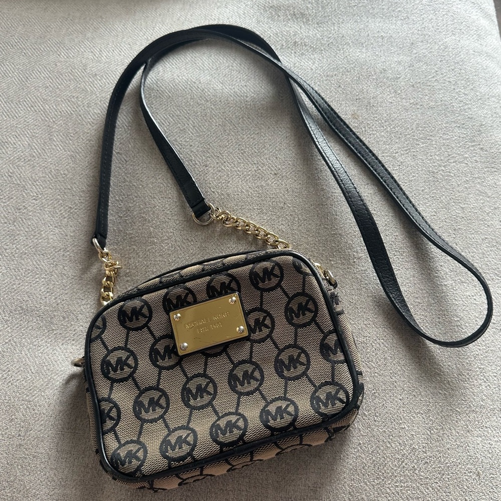 Michael Kors Crossbody Purse
